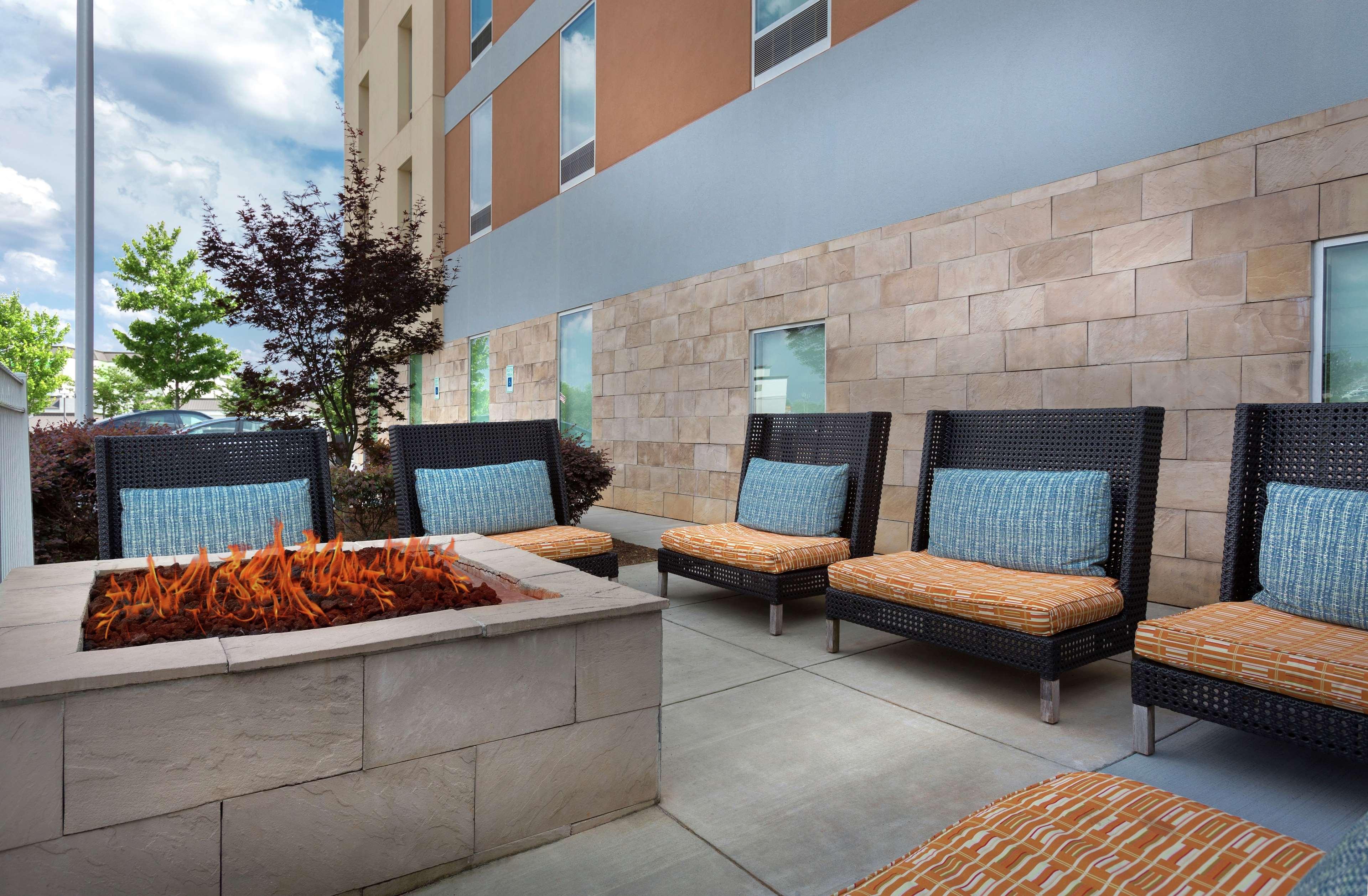 Home2 Suites By Hilton Greenville Airport Eksteriør billede